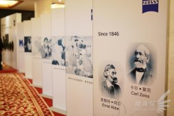 ��ͷ�񻶣���˾Milvus��֧��Ʒ