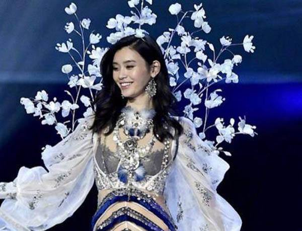 ������ˤ�� �ɶ�����ʦ��Ӱ��ѵѧУ